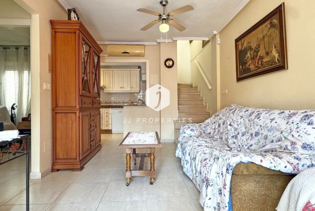 D'occasion - Chalet -
Torrevieja - Costa Blanca