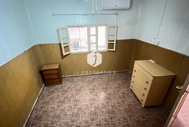 Segunda mano - Apartamento / piso -
Torrevieja