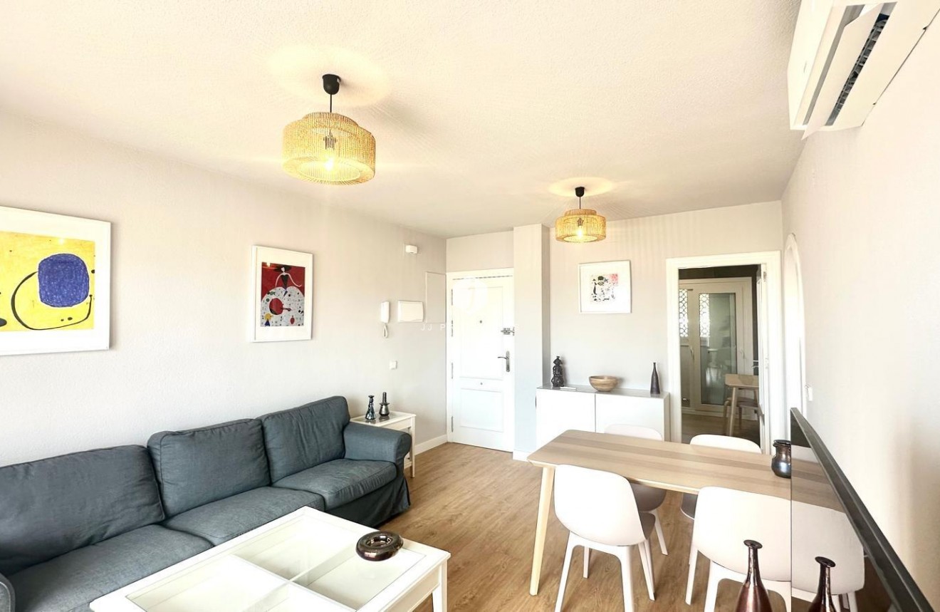 Tweedehands - Appartement / flat -
Orihuela Costa - Campoamor