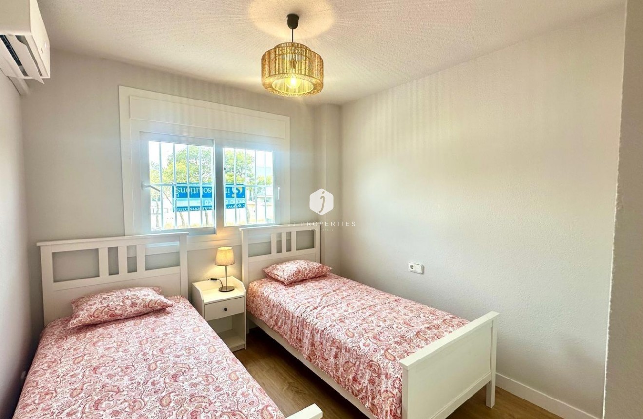 Tweedehands - Appartement / flat -
Orihuela Costa - Campoamor