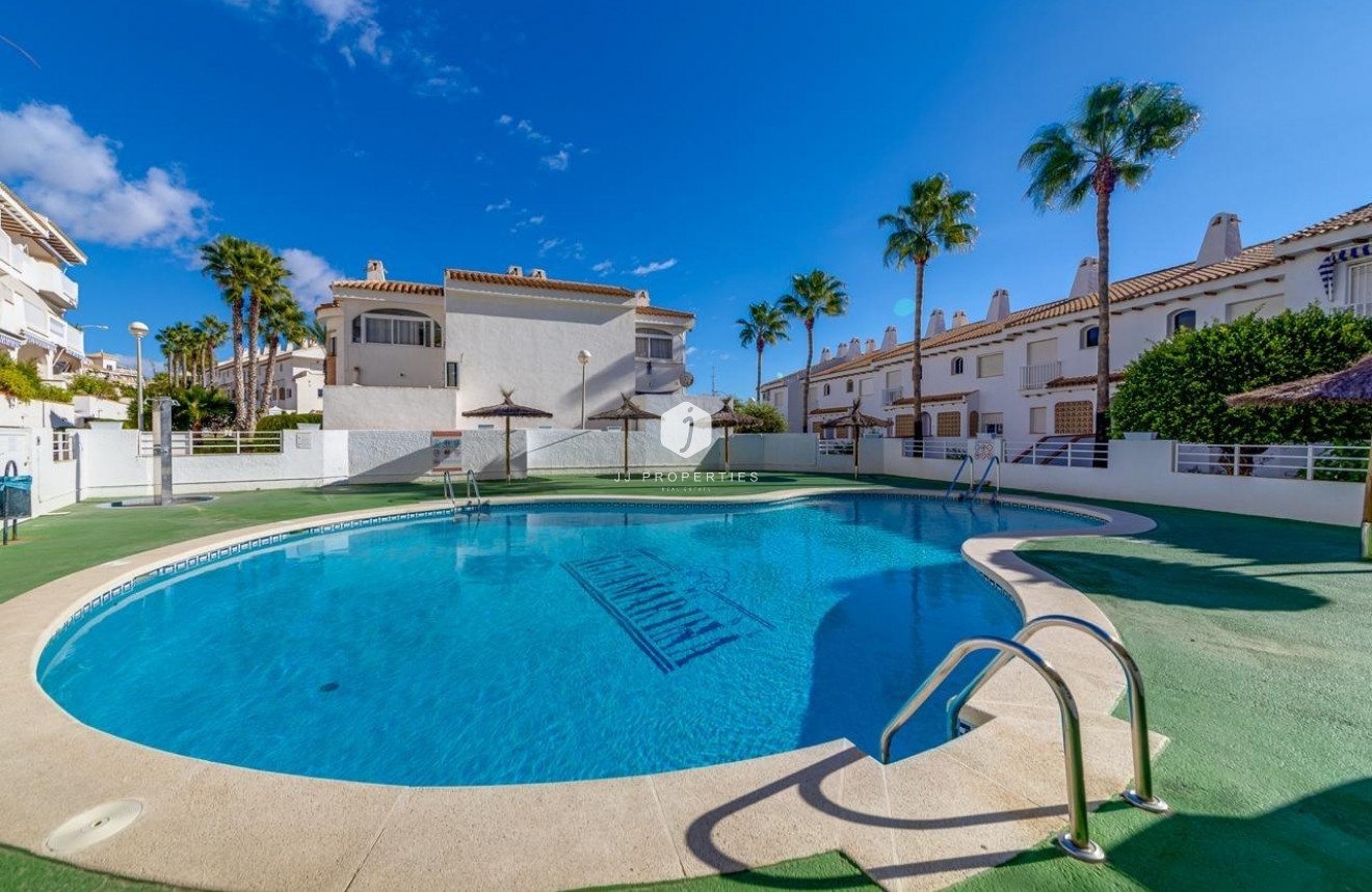 Tweedehands - Appartement / flat -
Orihuela Costa - Campoamor