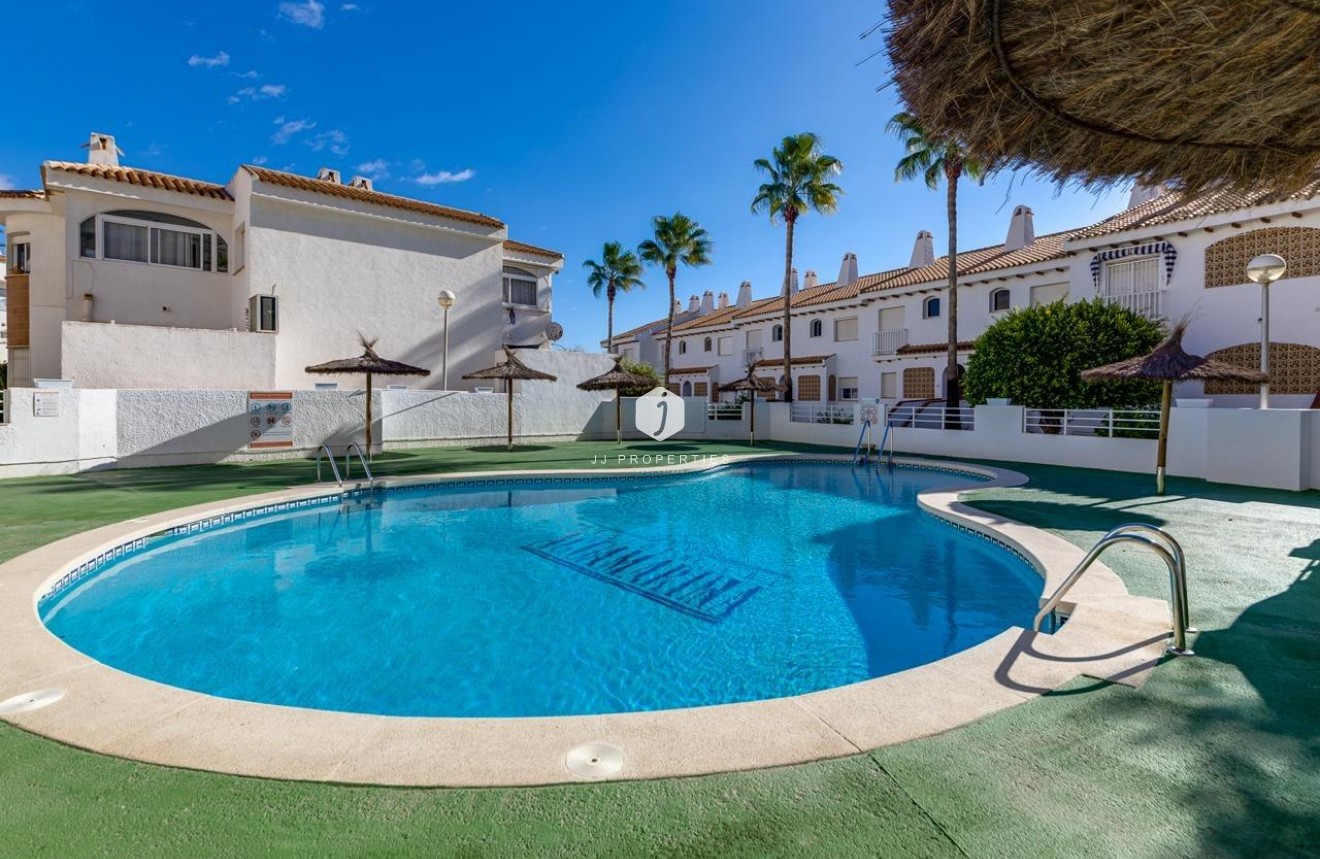Tweedehands - Appartement / flat -
Orihuela Costa - Campoamor