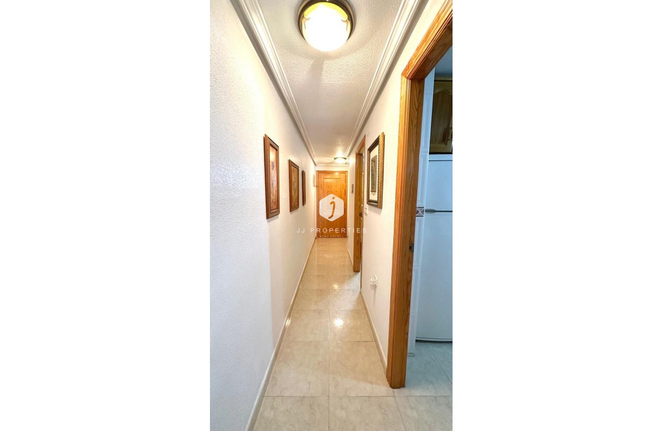 D'occasion - Attique -
Torrevieja - Centro