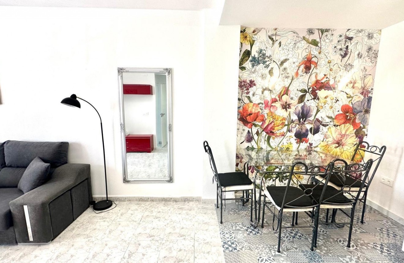 Segunda mano - Apartamento / piso -
Orihuela Costa - Playa Flamenca