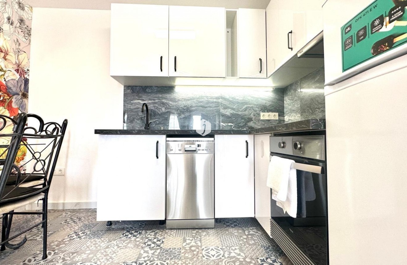 Segunda mano - Apartamento / piso -
Orihuela Costa - Playa Flamenca