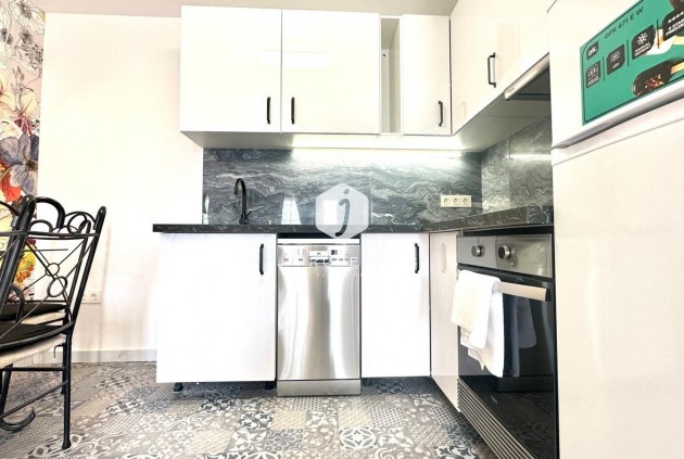 Segunda mano - Apartamento / piso -
Orihuela Costa - Playa Flamenca