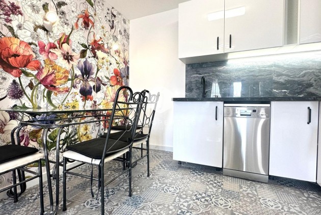 Segunda mano - Apartamento / piso -
Orihuela Costa - Playa Flamenca