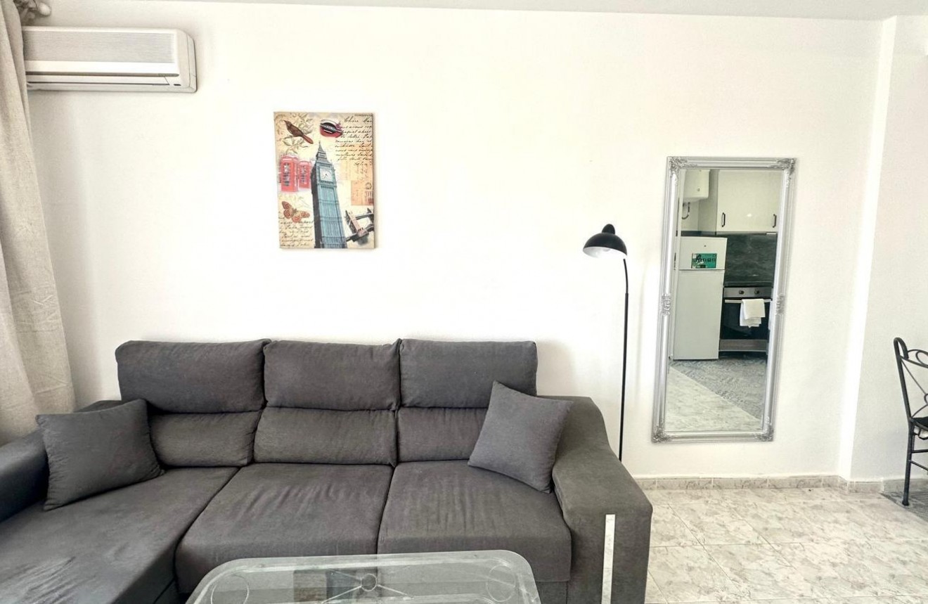 Segunda mano - Apartamento / piso -
Orihuela Costa - Playa Flamenca