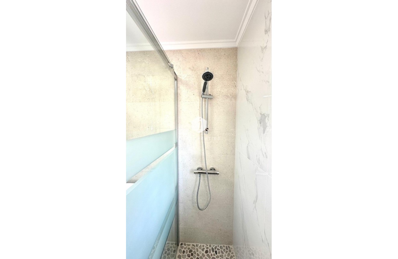 Segunda mano - Apartamento / piso -
Orihuela Costa - Playa Flamenca