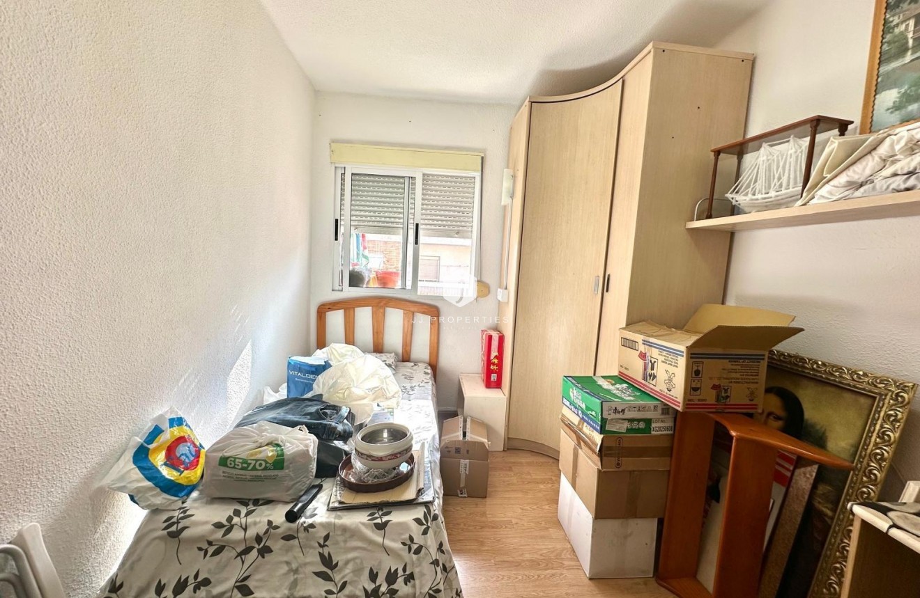 Segunda mano - Apartamento / piso -
Torrevieja - Estacion de autobuses