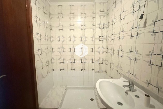 Segunda mano - Apartamento / piso -
Torrevieja - Estacion de autobuses