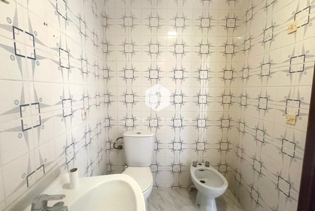 Segunda mano - Apartamento / piso -
Torrevieja - Estacion de autobuses