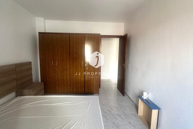 Segunda mano - Apartamento / piso -
Torrevieja - Estacion de autobuses