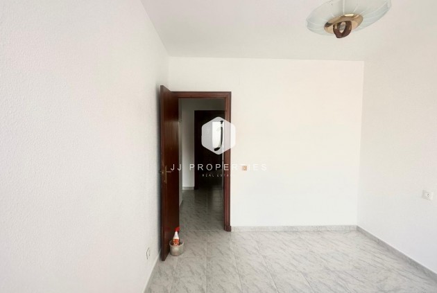 Segunda mano - Apartamento / piso -
Torrevieja - Estacion de autobuses