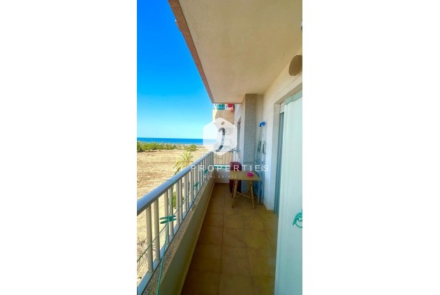 Segunda mano - Apartamento / piso -
Torrevieja - Punta prima