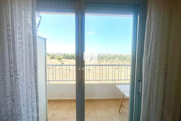Segunda mano - Apartamento / piso -
Torrevieja - Punta prima