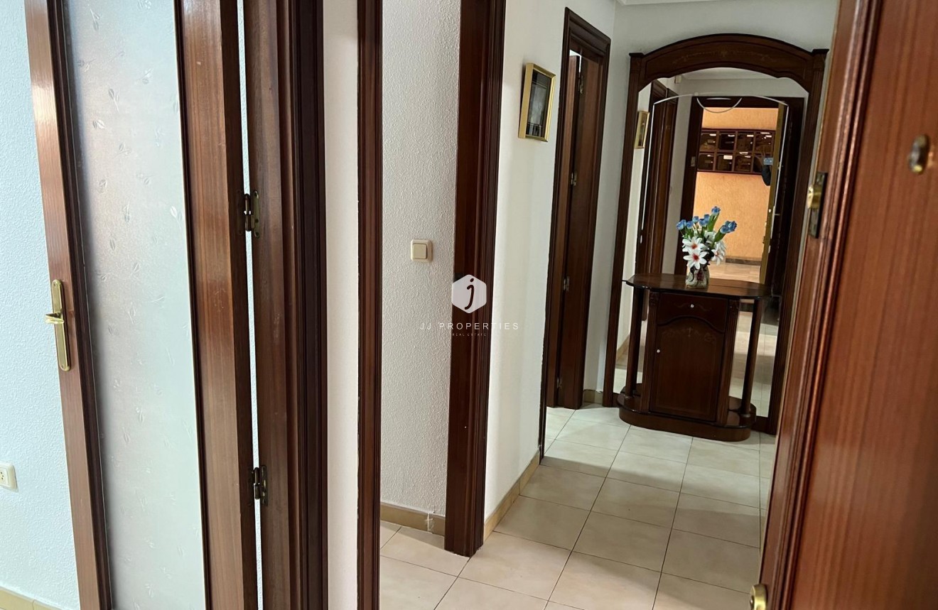 Segunda mano - Apartamento / piso -
Torrevieja - Playa del Cura