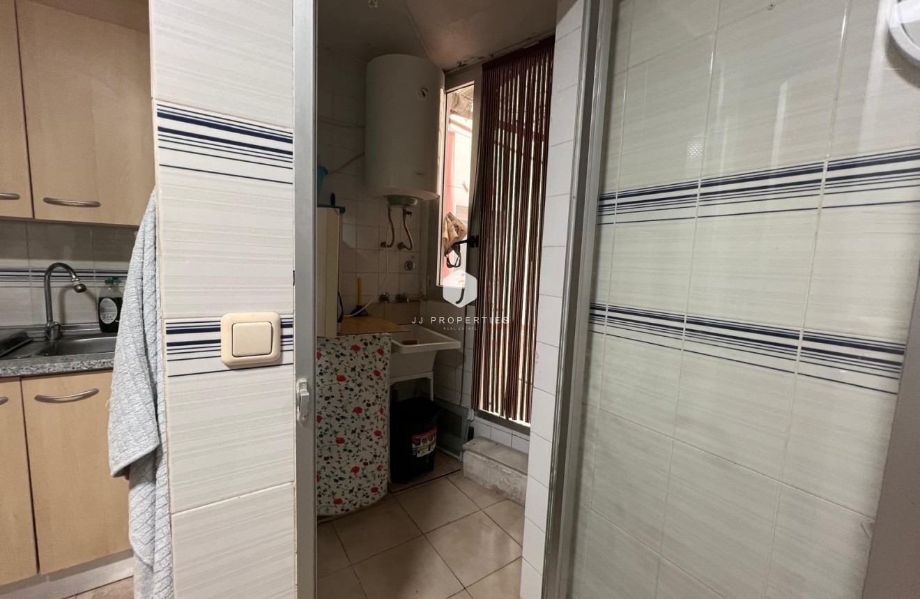 Segunda mano - Apartamento / piso -
Torrevieja - Playa del Cura