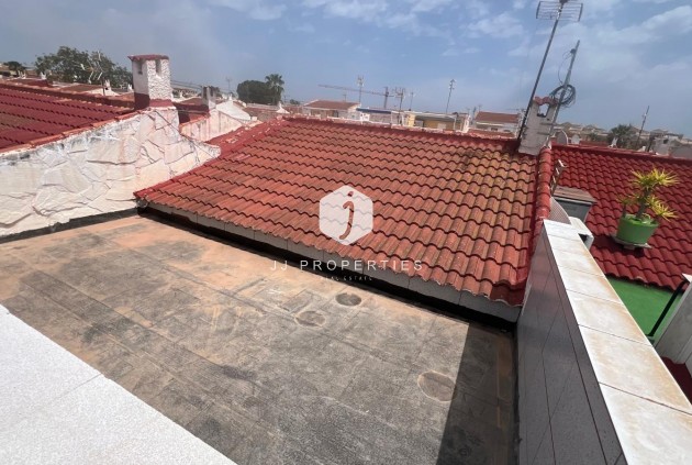 Segunda mano - Bungalow -
Torrevieja - La Siesta - El Salado - Torreta