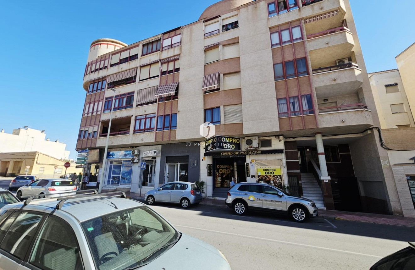 Segunda mano - Apartamento / piso -
Guardamar del Segura - Pueblo