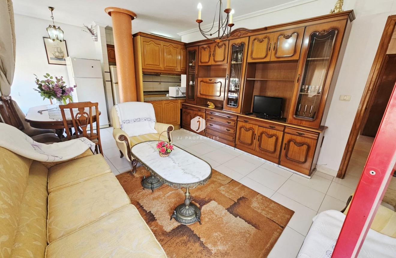 Segunda mano - Apartamento / piso -
Guardamar del Segura - Pueblo