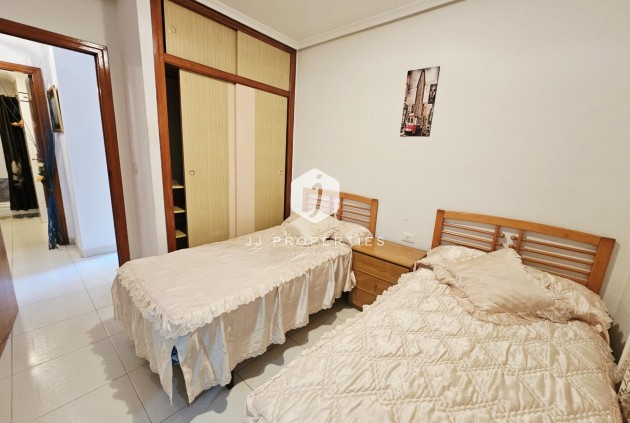 Segunda mano - Apartamento / piso -
Guardamar del Segura - Pueblo