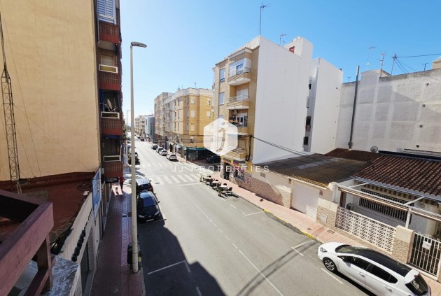 Segunda mano - Apartamento / piso -
Guardamar del Segura - Pueblo