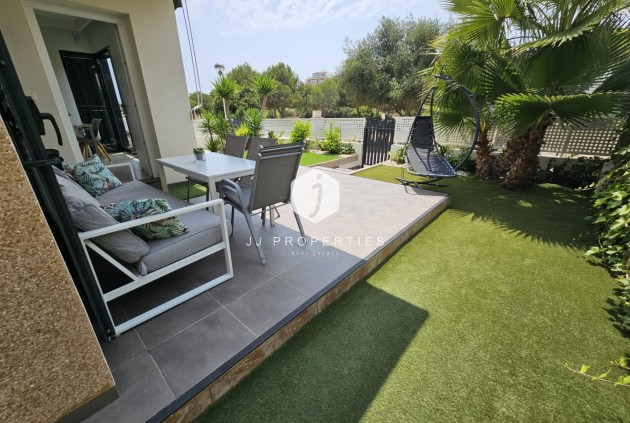 D'occasion - Villa -
Orihuela Costa - La Regia