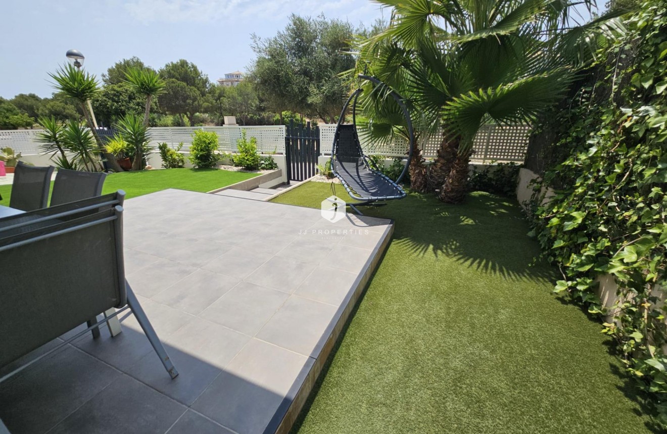 D'occasion - Villa -
Orihuela Costa - La Regia