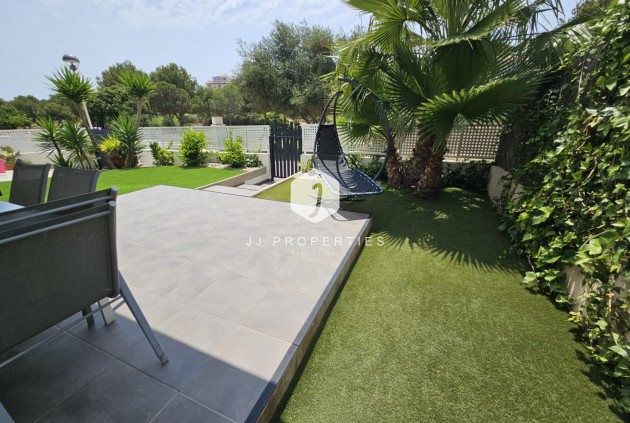 D'occasion - Villa -
Orihuela Costa - La Regia