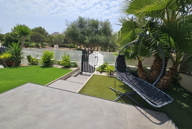 D'occasion - Villa -
Orihuela Costa - La Regia