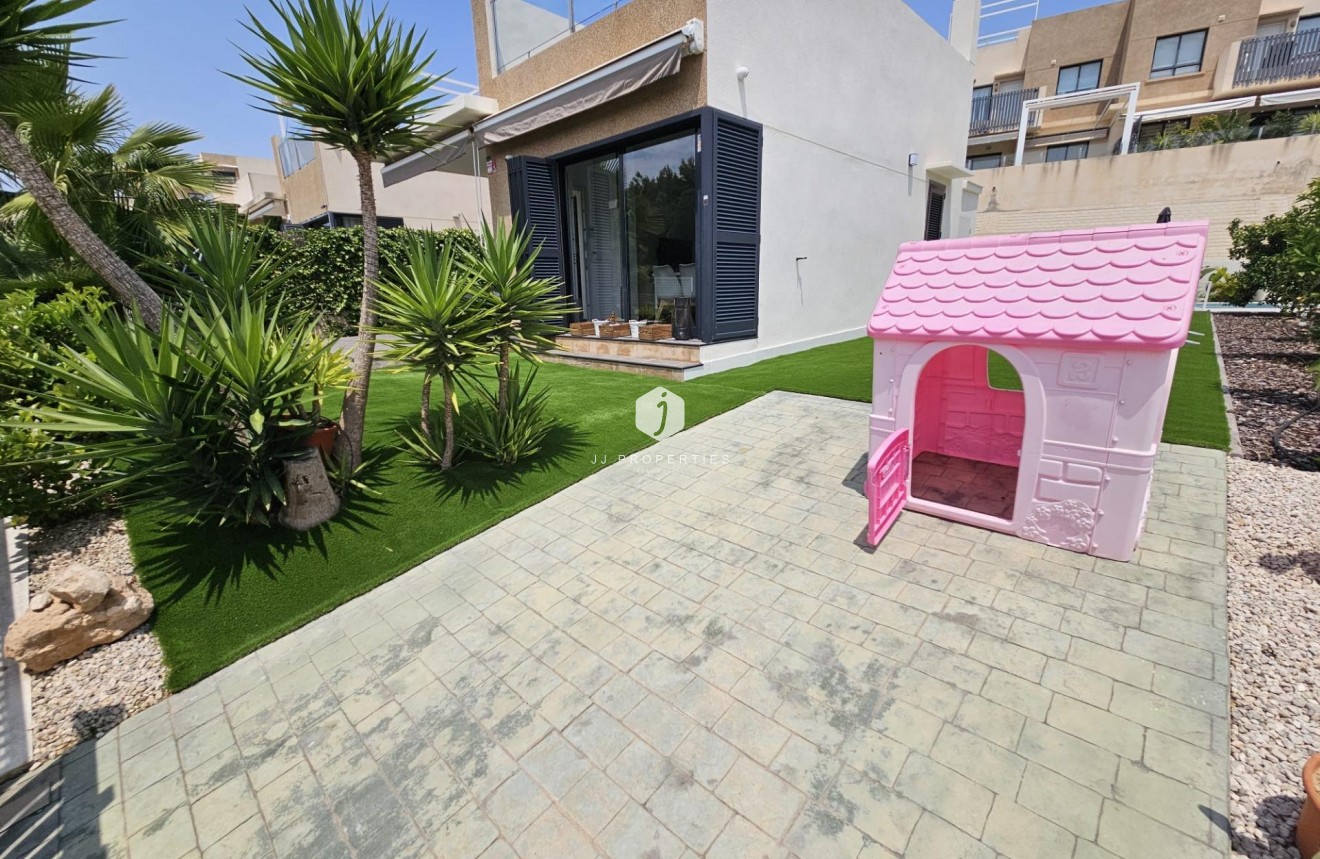 D'occasion - Villa -
Orihuela Costa - La Regia