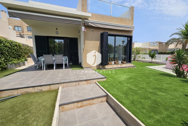 D'occasion - Villa -
Orihuela Costa - La Regia