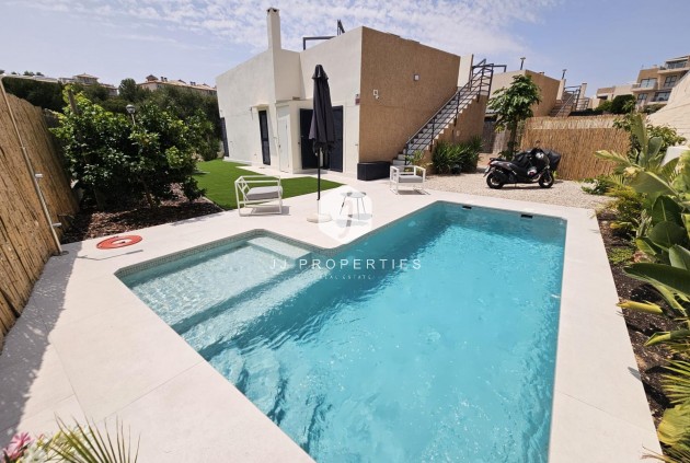 D'occasion - Villa -
Orihuela Costa - La Regia