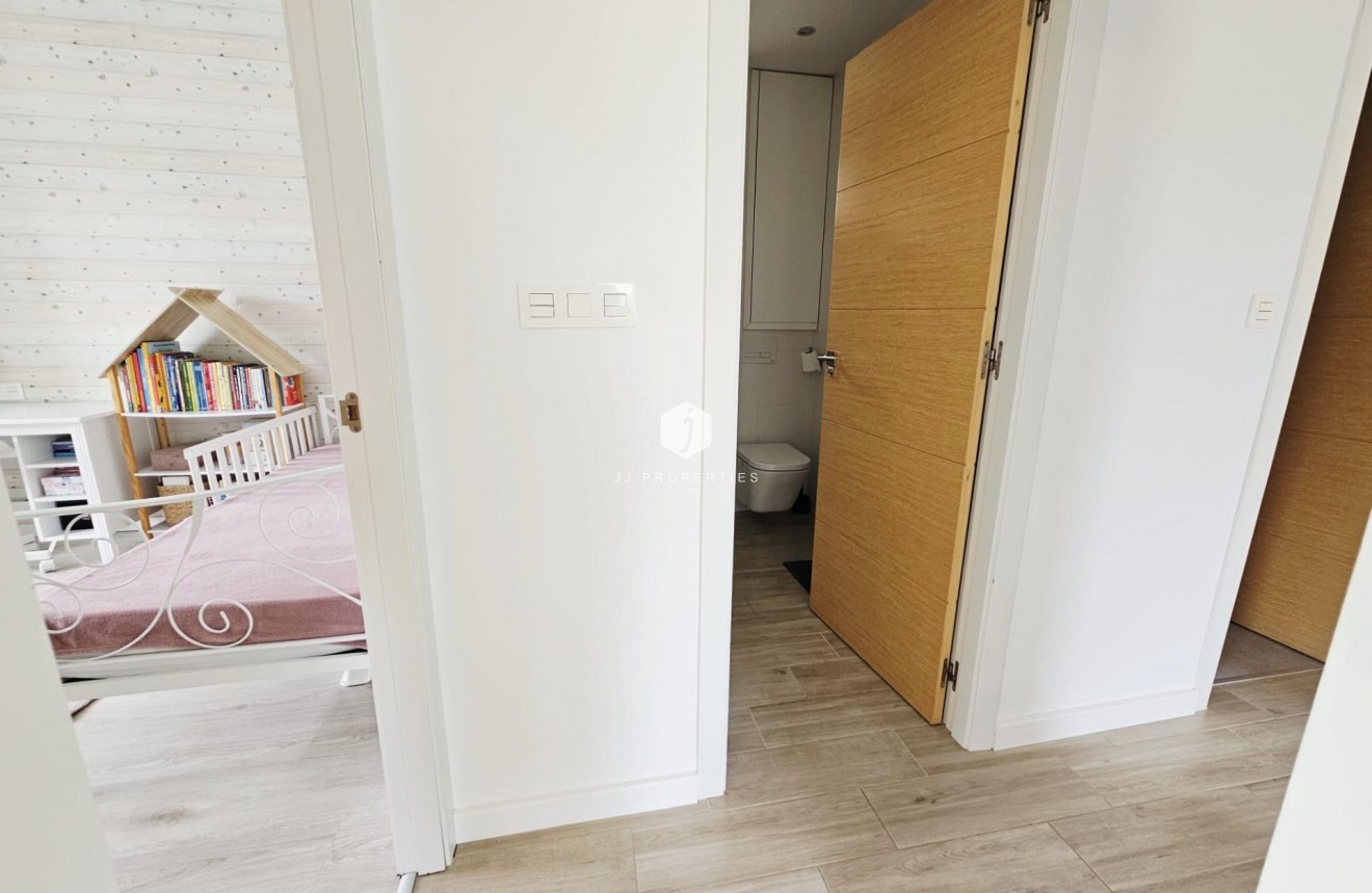 D'occasion - Villa -
Orihuela Costa - La Regia