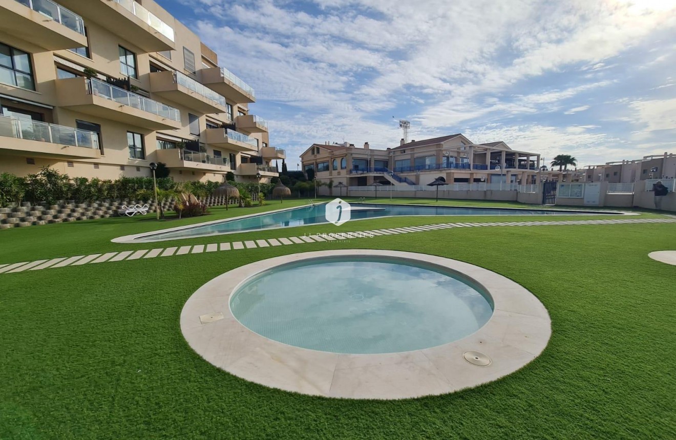 D'occasion - Villa -
Orihuela Costa - La Regia