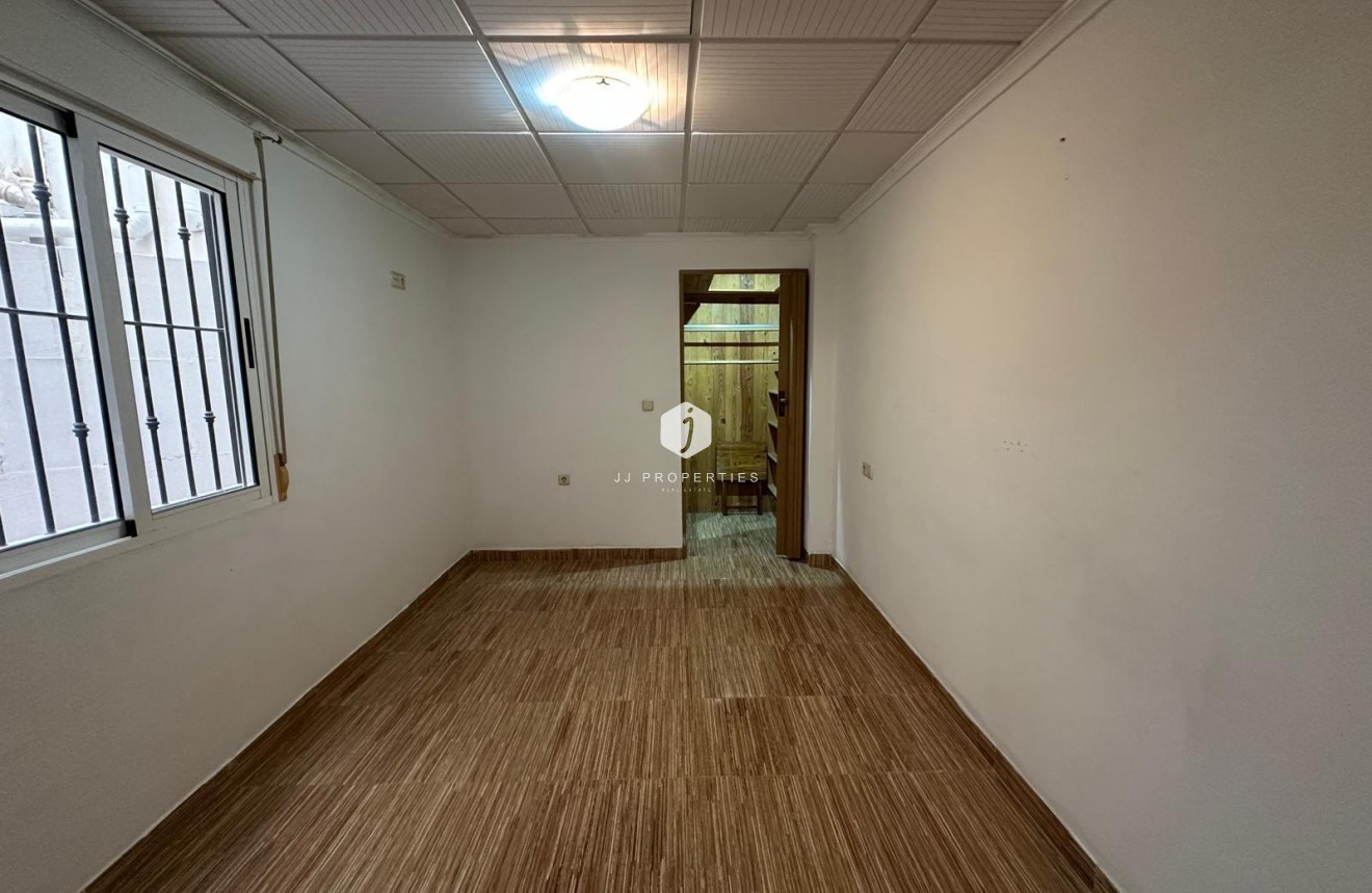 Segunda mano - Apartamento / piso -
Torrevieja - Playa del Cura