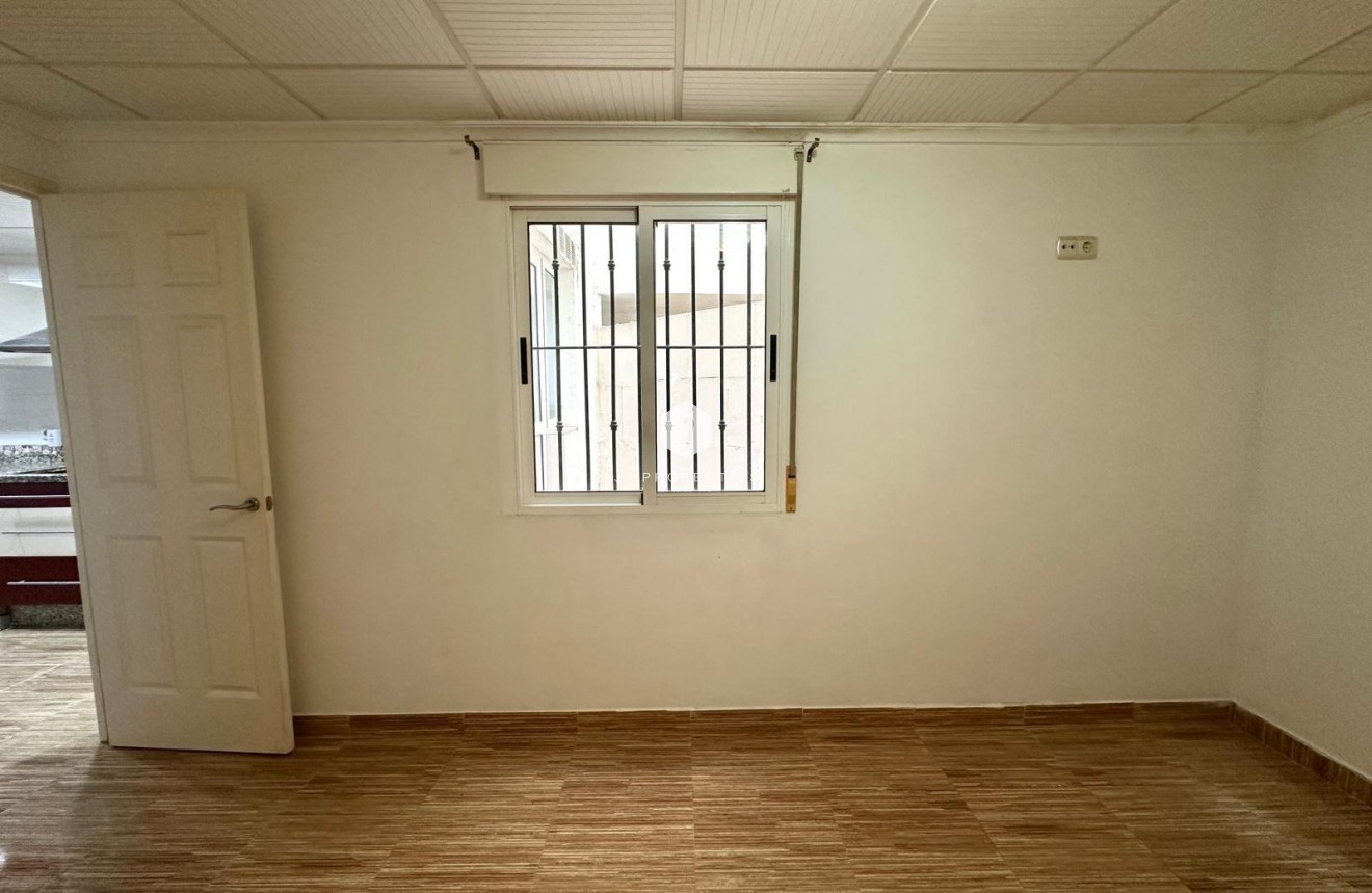 Segunda mano - Apartamento / piso -
Torrevieja - Playa del Cura