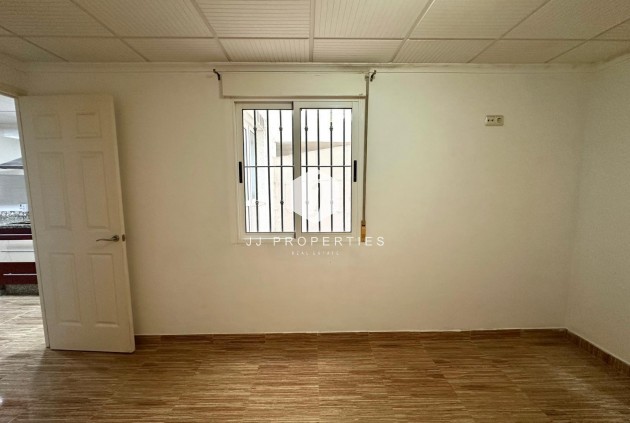 Segunda mano - Apartamento / piso -
Torrevieja - Playa del Cura