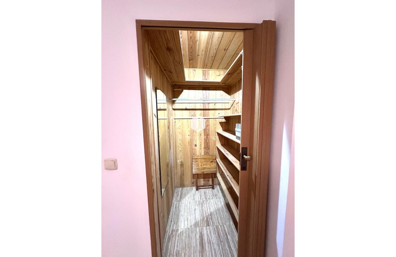 Segunda mano - Apartamento / piso -
Torrevieja - Playa del Cura