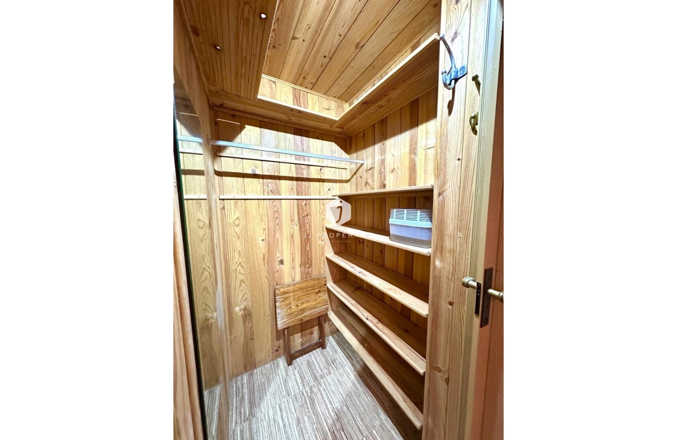 Segunda mano - Apartamento / piso -
Torrevieja - Playa del Cura