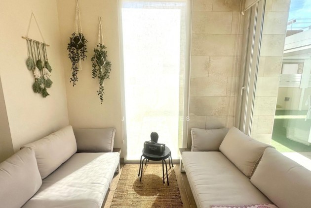 Tweedehands - Villa -
Torrevieja - Miramar - Torre Del Moro