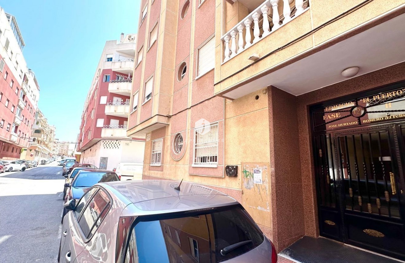 Segunda mano - Apartamento / piso -
Torrevieja - Centro