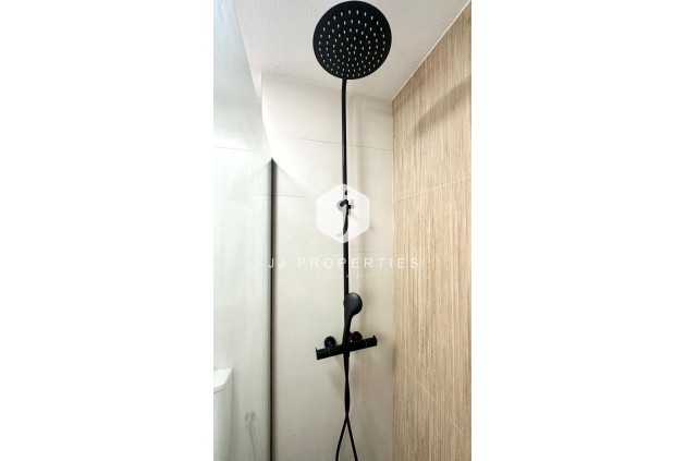 Segunda mano - Apartamento / piso -
Torrevieja - Centro