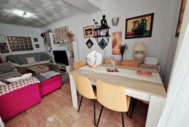 Segunda mano - Bungalow -
Torrevieja - La Siesta - El Salado - Torreta