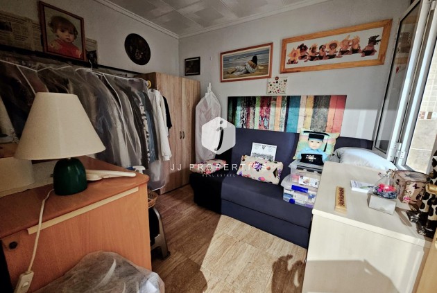 Segunda mano - Bungalow -
Torrevieja - La Siesta - El Salado - Torreta