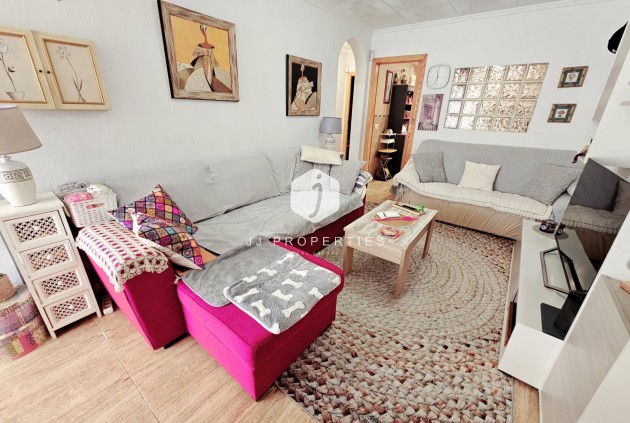 Segunda mano - Bungalow -
Torrevieja - La Siesta - El Salado - Torreta