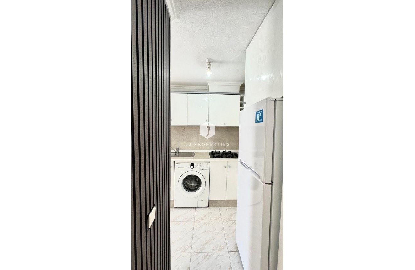 Segunda mano - Apartamento / piso -
Torrevieja - Playa del Cura