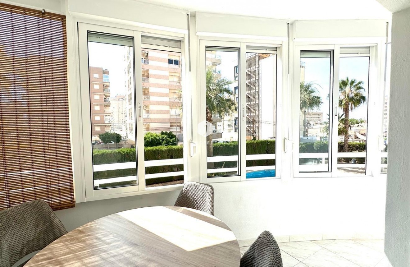 Segunda mano - Apartamento / piso -
Torrevieja - Playa del Cura