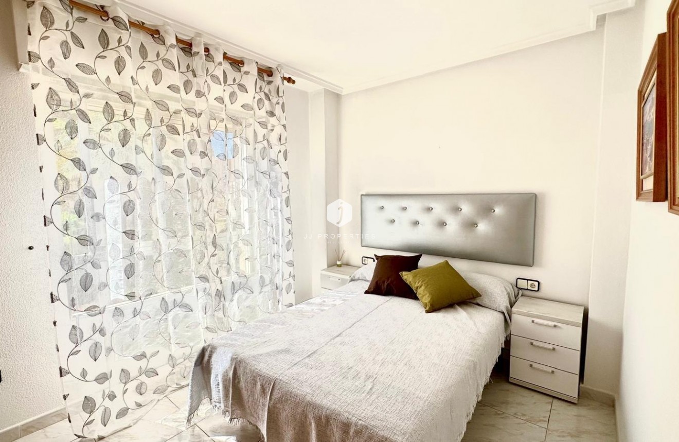 Segunda mano - Apartamento / piso -
Torrevieja - Playa del Cura